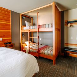 Inn of the White Salmon - The super-comfy bunk beds in our Friends & Family Studio - perfect for a family getaway or a group of close friends.