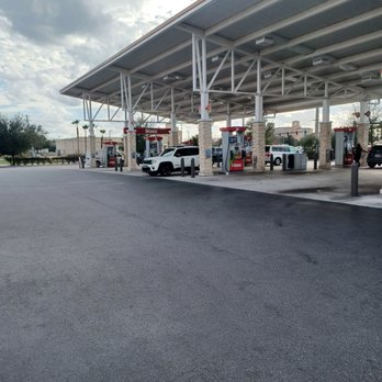 Wawa - a gas station with a truck parked in front of it - Gas Stations Near Me - Orlando, Florida Wawa - a gas station with a truck parked in front of it - Gas Stations Near Me - Orlando, Florida