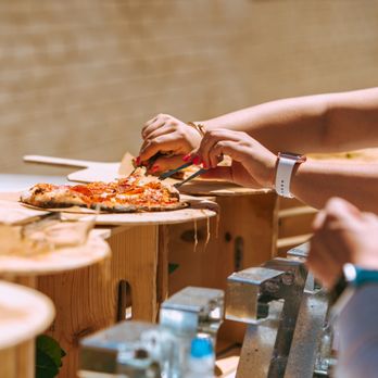 La Pizzeria - Caterers Near Me La Pizzeria - Caterers Near Me
