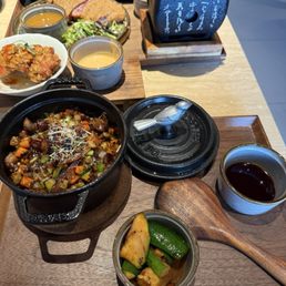 A5 Wagyu truffle mushroom iron pot rice A5 Wagyu truffle mushroom iron pot rice