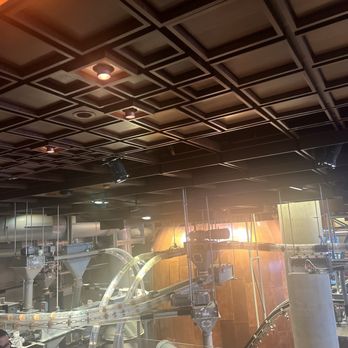 Starbucks Reserve Roastery - Coffee Roasteries Near Me - New York, New York