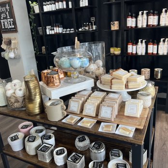Tiki Botanicals - Candle Stores Near Me - Columbus, Ohio