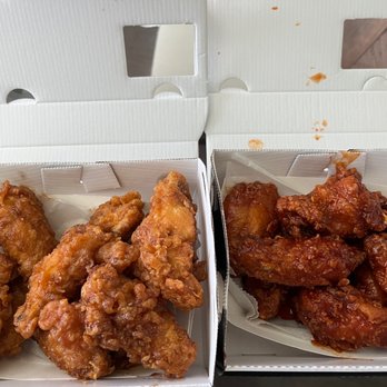 bb.q Chicken Plano Preston - Honey garlic on left and secret sauce on right. Both mediums. - Chicken Wings Near Me - Plano, Texas bb.q Chicken Plano Preston - Honey garlic on left and secret sauce on right. Both mediums. - Chicken Wings Near Me - Plano, Texas
