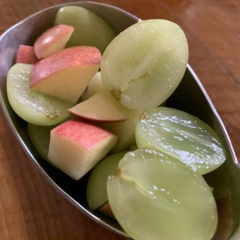 Bird's Nest Cafe - Kid's fruit - Breakfast & Brunch Near Me - Nashville, Indiana