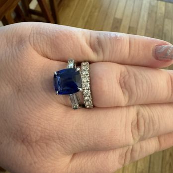 Baida Jewelry - Sapphire ring and wedding band - Jewelry Near Me - Los Angeles, California Baida Jewelry - Sapphire ring and wedding band - Jewelry Near Me - Los Angeles, California