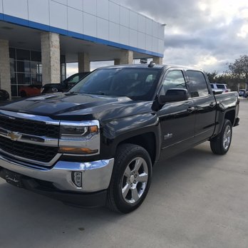 Cavender Chevrolet - Car Dealers Near Me - Boerne, Texas