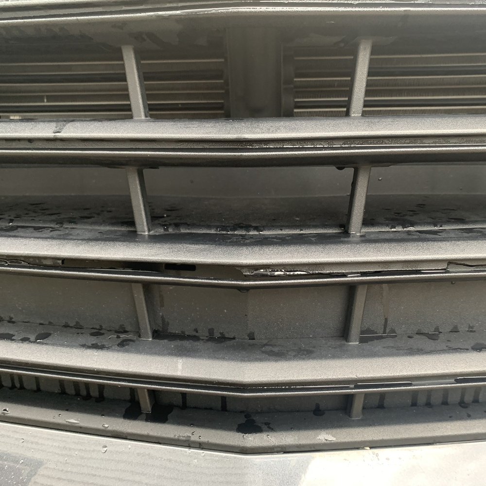Cracked grill Cracked grill