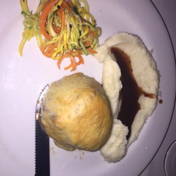 Grape Vine Cafe - 10.6.16 duckhorn and decoy wine dinner beef Wellington 4/5 - Wine Bars Near Me - Las Vegas, Nevada Grape Vine Cafe - 10.6.16 duckhorn and decoy wine dinner beef Wellington 4/5 - Wine Bars Near Me - Las Vegas, Nevada