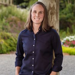 Atlantic Chiropractic Associates - Dr. Meg Van de Loo
