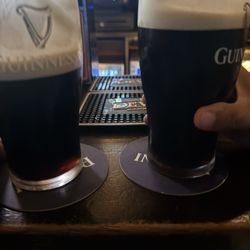 Club Lapello - Guinness was amazing, Tequila shots were great as well.