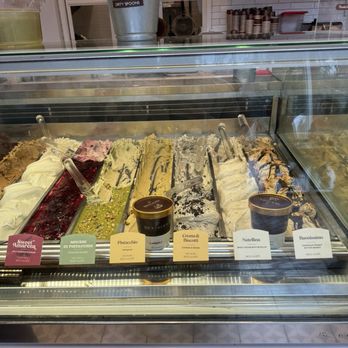 Bacio di Latte - Ice Cream & Frozen Yogurt Near Me - Los Angeles, California