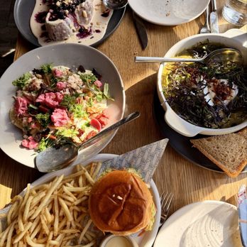 Camper - Challah French Toast, Smoked Trout Salad (GF), Shakshuka Verde, Camper Fried Chicken Sandwich - New American Near Me - Menlo Park, California