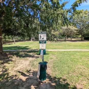 Rest Stop I-95 North - This is a pet waste receptacle.  Bags and trash can there are available.  Photo taken August 27, 2022. - Rest Stops Near Me - Santee, South Carolina