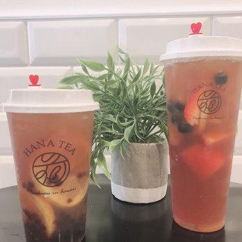 Hana Tea - Lemon black fruit tea with mini boba ( left) and party fruit tea - Bubble Tea Near Me - Honolulu, Hawaii
