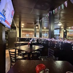Irma Jean's Neighborhood Restaurant & Sports Bar - Seating area