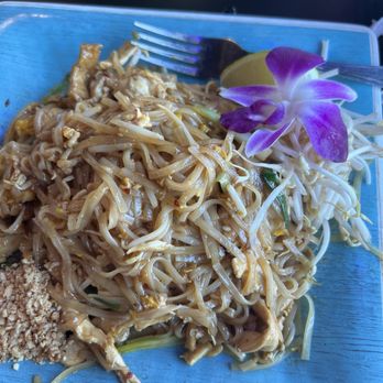 Sukhothai Thai Restaurant Express ll - Pad Thai with chicken - Thai Near Me - San Antonio, Texas Sukhothai Thai Restaurant Express ll - Pad Thai with chicken - Thai Near Me - San Antonio, Texas
