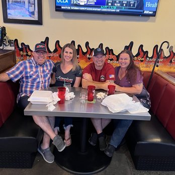 Phil's BBQ - Catching up wit friends. - Barbeque Near Me - San Diego, California