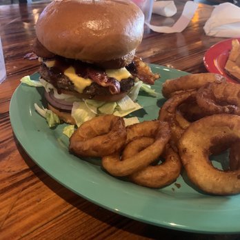 Mac's Pizza Pub-Landen - Best Western with Side of Onion Rings - Pizza Near Me - Maineville, Ohio