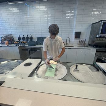 Sweet Rolled Tacos - MINT TO BE - Ice Cream & Frozen Yogurt Near Me - Riverton, Utah