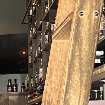 Flight West - Ambiance - Cocktail Bars Near Me - Rochester, New York