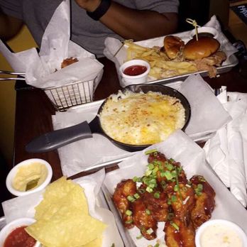 The Brass Tap - Mac and cheese in the middle. So rich. - Chicken Wings Near Me - Baltimore, Maryland