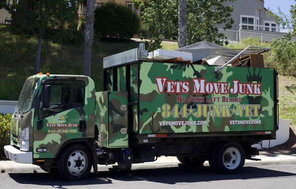 VETS MOVE JUNK - Updated March 2026 - 56 Photos & 77 Reviews - San