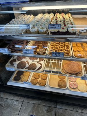Baker's Pride Bakery by null