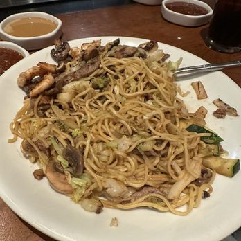 Benihana - Scottsdale - STEAK YAKISOBA - Sushi Bars Near Me - Scottsdale, Arizona