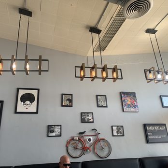Main Kitchen Cafe - New American Near Me - Granada Hills, California