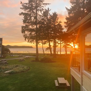 Pacific Sands Beach Resort - Hotels Near Me - Tofino, British Columbia