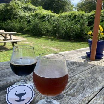 Behr Brewing - Winnie and stout in the yard - Breweries Near Me - Cape May, New Jersey