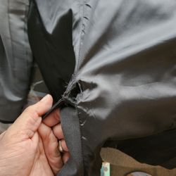 Y & Z Tailoring - Ripped brand new suit jacket