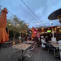 Breakers Café - Patio