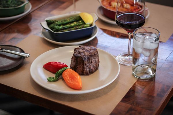 J&G Steakhouse by null