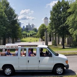 We Love Nashville Tours - Open air van tour!