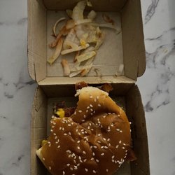 McDonald's - Quarter pounder with bacon *NO ONIONS PLEASE ‍