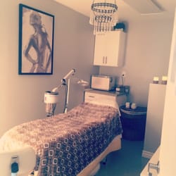 MA Medical Dermatology - Facial Room