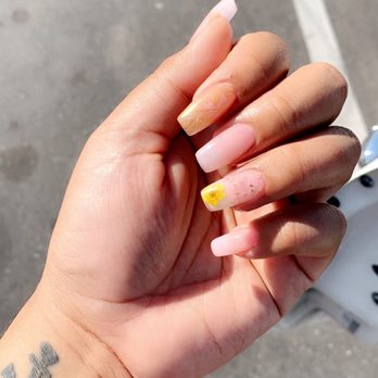 Gloss Nail Bar - full set done by Linda - Nail Salons Near Me - Anaheim, California Gloss Nail Bar - full set done by Linda - Nail Salons Near Me - Anaheim, California