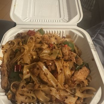 Yami Bowl - Drunken noodles - Chinese Near Me - San Jose, California Yami Bowl - Drunken noodles - Chinese Near Me - San Jose, California