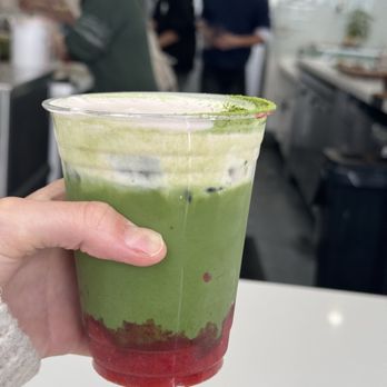 DAMO - Strawberry matcha with strawberry cream - Coffee & Tea Near Me - Los Angeles, California DAMO - Strawberry matcha with strawberry cream - Coffee & Tea Near Me - Los Angeles, California