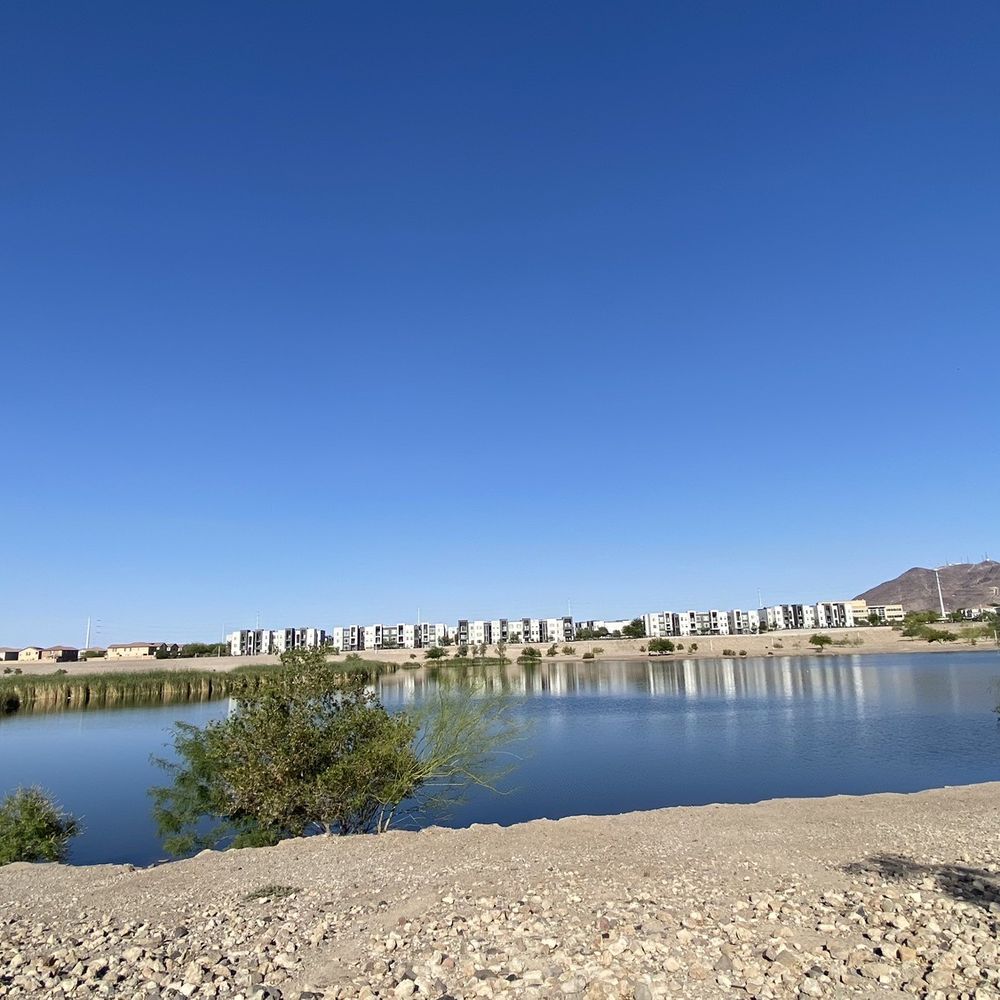 Cornerstone Park - Railroad lake - Lakes Near Me - Henderson, Nevada