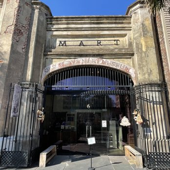 Old Slave Mart Museum - Art Museums Near Me - Charleston, South Carolina