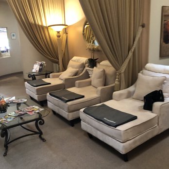 Peaches And Cream Day Spa - Lounging area - Day Spas Near Me - Glendora, California Peaches And Cream Day Spa - Lounging area - Day Spas Near Me - Glendora, California