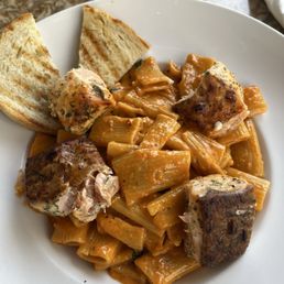 Rigatoni Rosa with salmon Rigatoni Rosa with salmon
