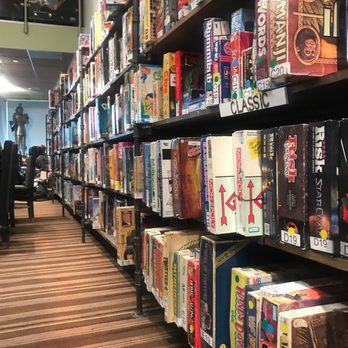 Pawn and Pint - Games for days - Eatertainment Near Me - Kansas City, Missouri