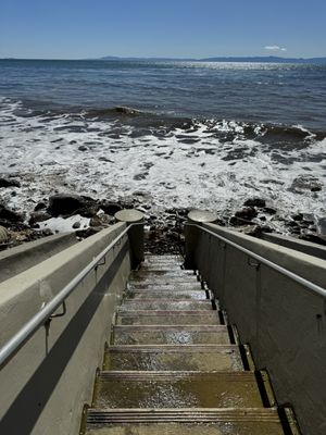 1000 Steps Beach by null