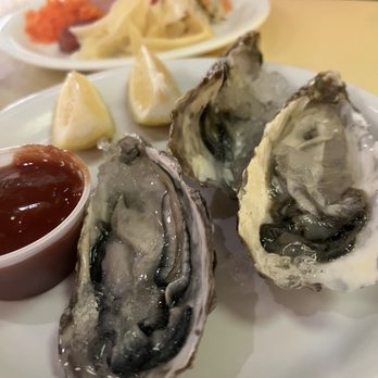 100s Seafood Grill Buffet - 02-14-23 - Buffets Near Me - San Diego, California
