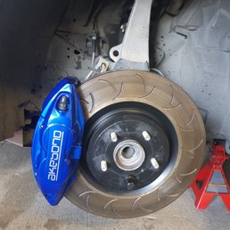 Akebono calipers powder coated in Peeka blue Akebono calipers powder coated in Peeka blue