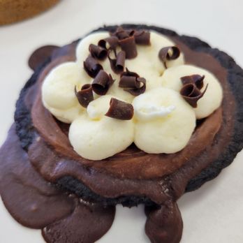 Crumbl - Roseville - Chocolate Tart Cookie - Bakeries Near Me - Roseville, California Crumbl - Roseville - Chocolate Tart Cookie - Bakeries Near Me - Roseville, California