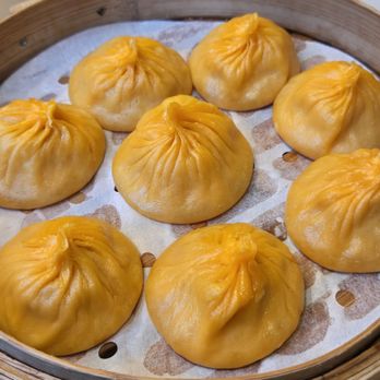 Uncle Dumpling - Crab and pork soup dumpling - Noodles Near Me - Roseville, California Uncle Dumpling - Crab and pork soup dumpling - Noodles Near Me - Roseville, California